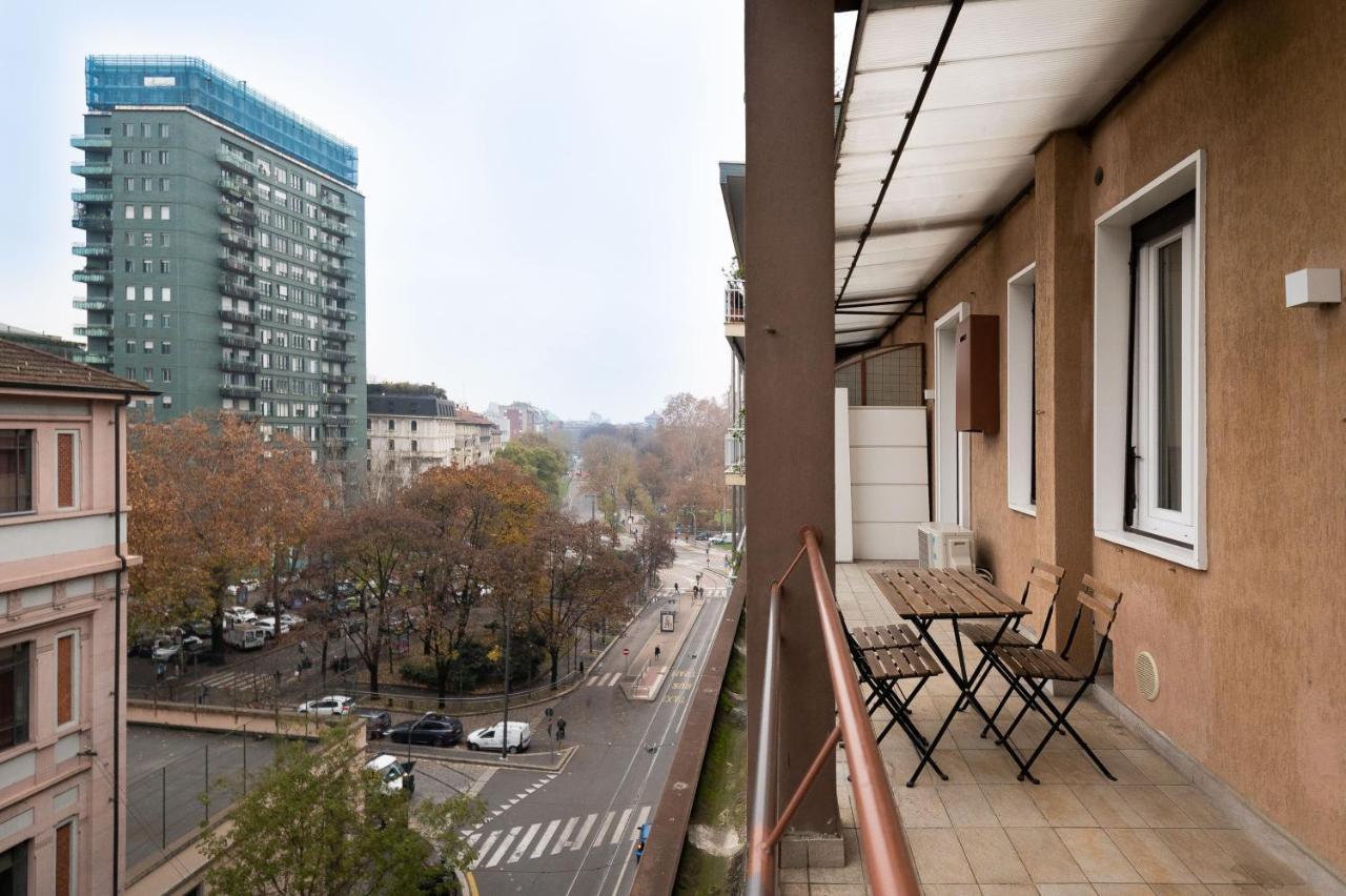 Apartament Montello Livings, Exclusive Terrace And Skyline View Mediolan Zewnętrze zdjęcie
